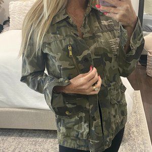 Forever 21 Camo Jacket With Flat Buttons